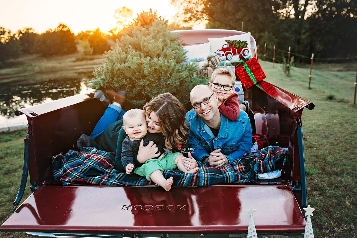 2019 Red Truck Christmas Sessions