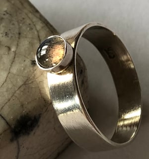 Handmade 5mm Silver Ring with 5mm Round Labradorite Cabochon - Size 8.75 (or R)