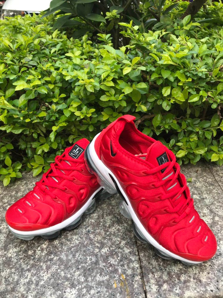Image of Air Vapormax Plus (2018) *RED* -UNISEX-