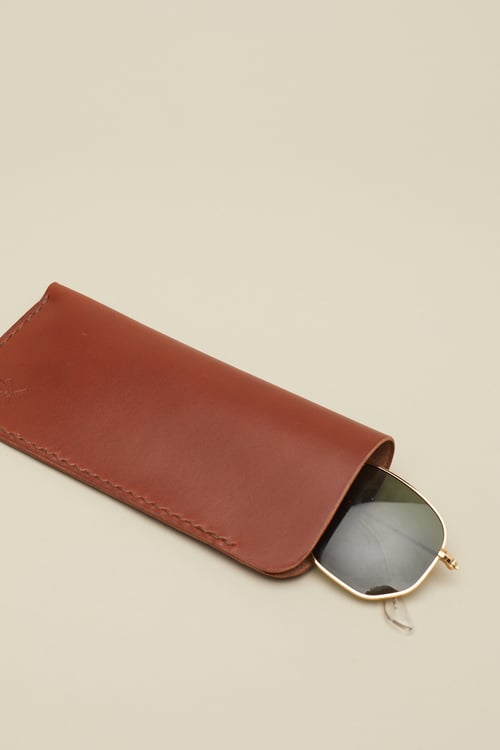 Image of Glasses Case in Mahogany