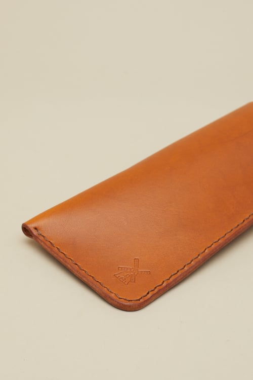 Image of Glasses Slip in Tan