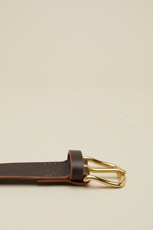 Image of Classic Buckle in Walnut