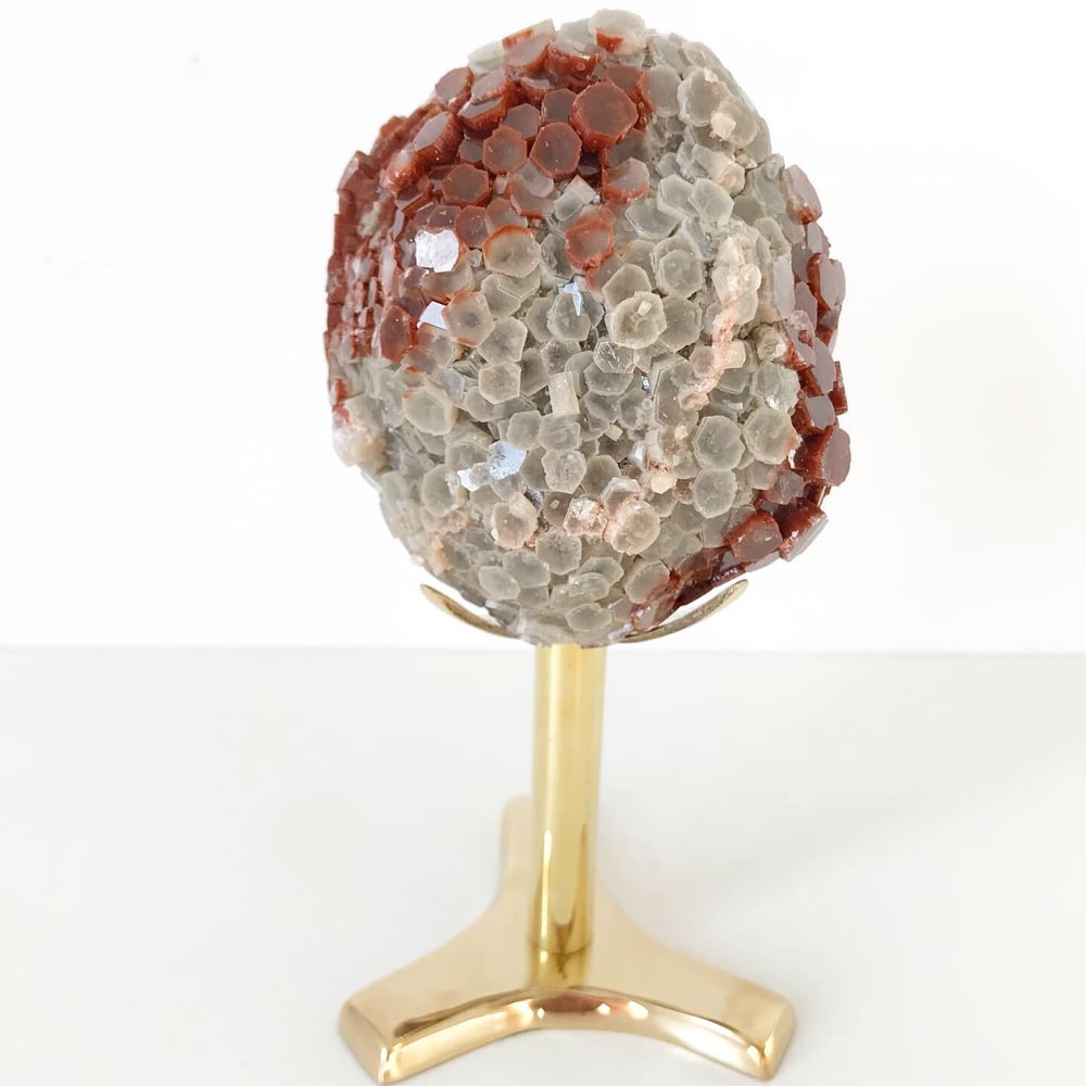 Image of Aragonite no.95 + Brass Stand