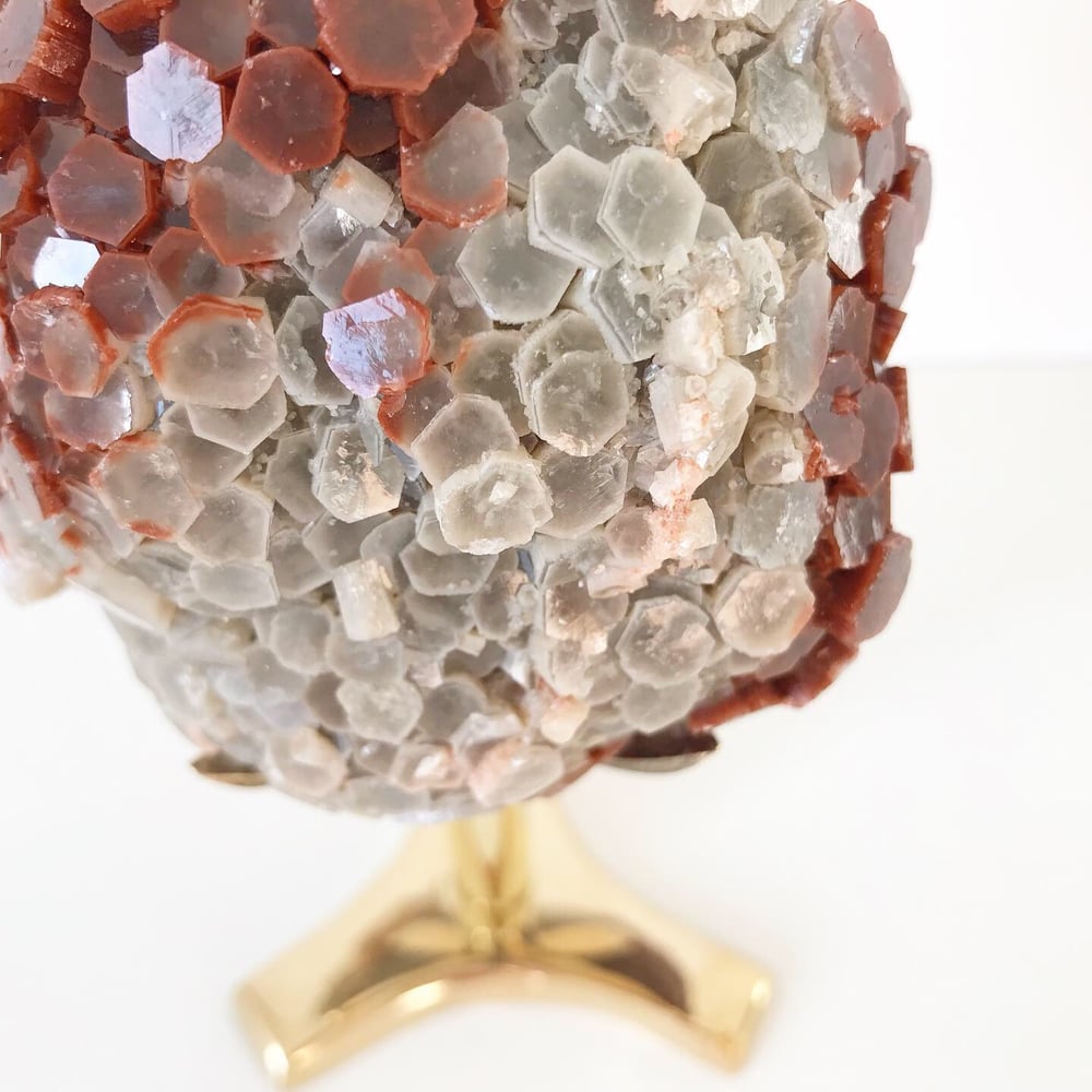Image of Aragonite no.95 + Brass Stand