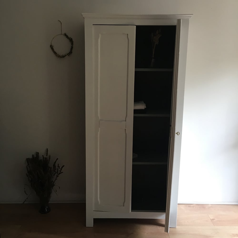Image of Armoire parisienne #1016