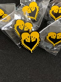 Love Skull Hat pin 