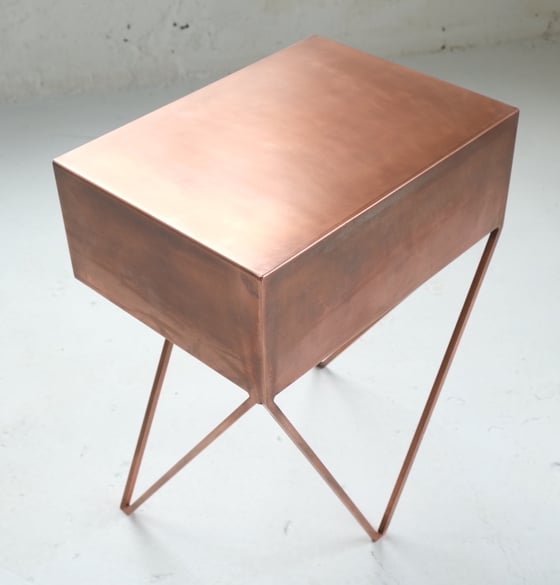 Image of Robot side table in oxidised copper