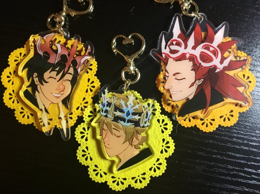 Image of Kingdom Hearts - Keyblade Crowns 3" Charm