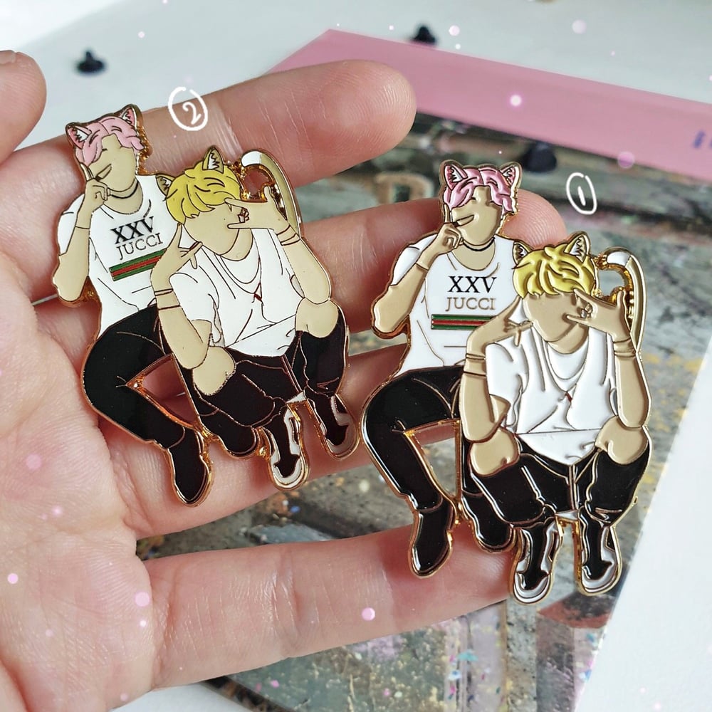 [INDIVIDUAL] Kitty Gang x Agust D Enamel Pin 🔪