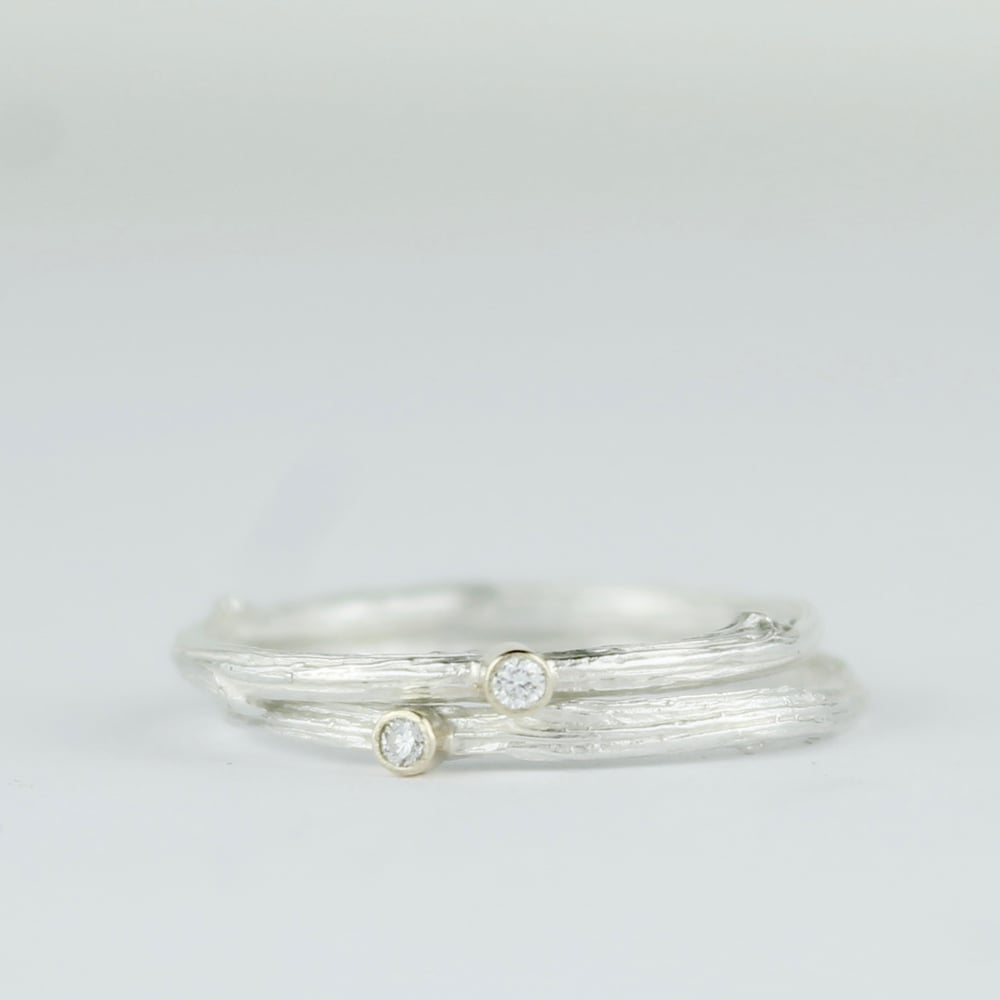 Image of The ‘Mimi oak twig ring with diamond
