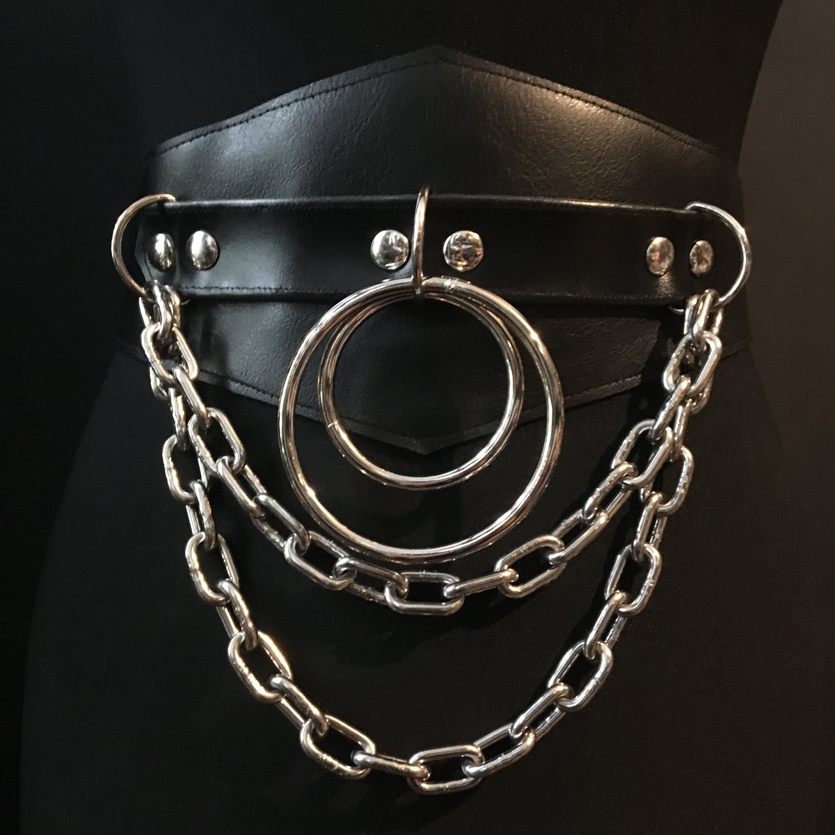 Double ring double chain cincher vegan leather