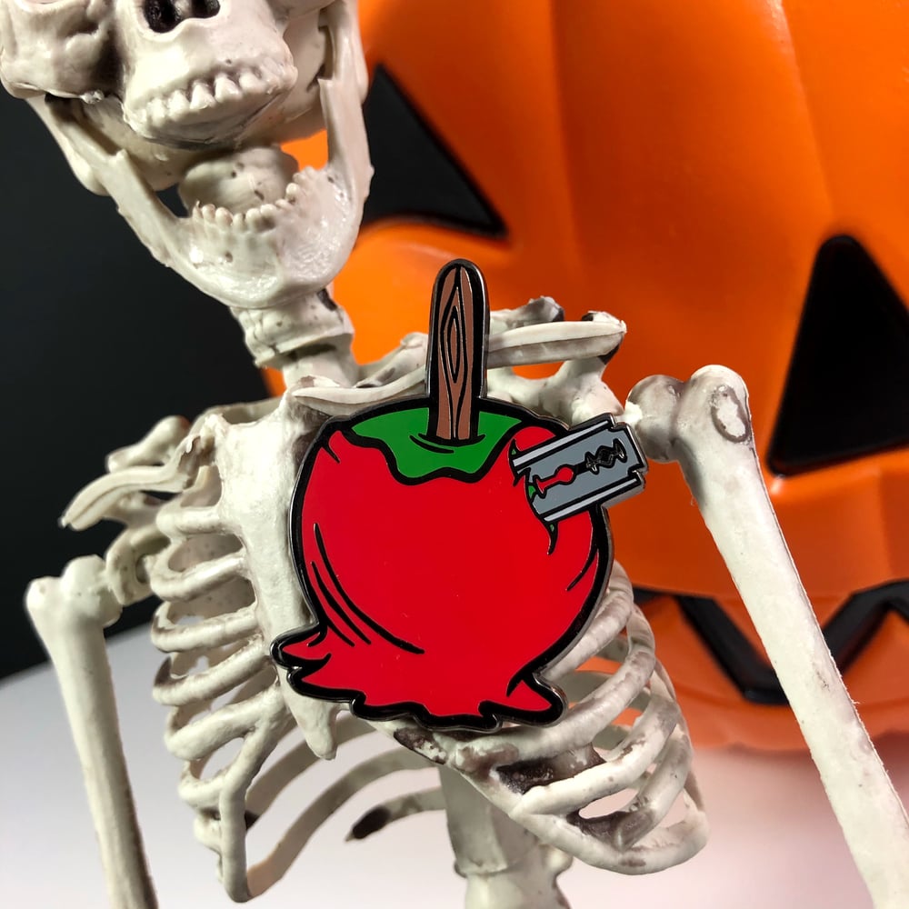 Razor Candy Apple