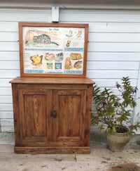 Image 1 of Petit buffet en bois ciré