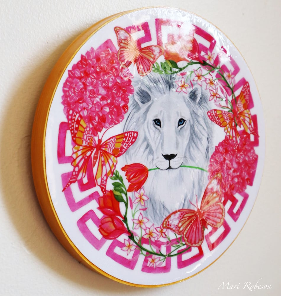 Image of White Lion Resin Art Plaque