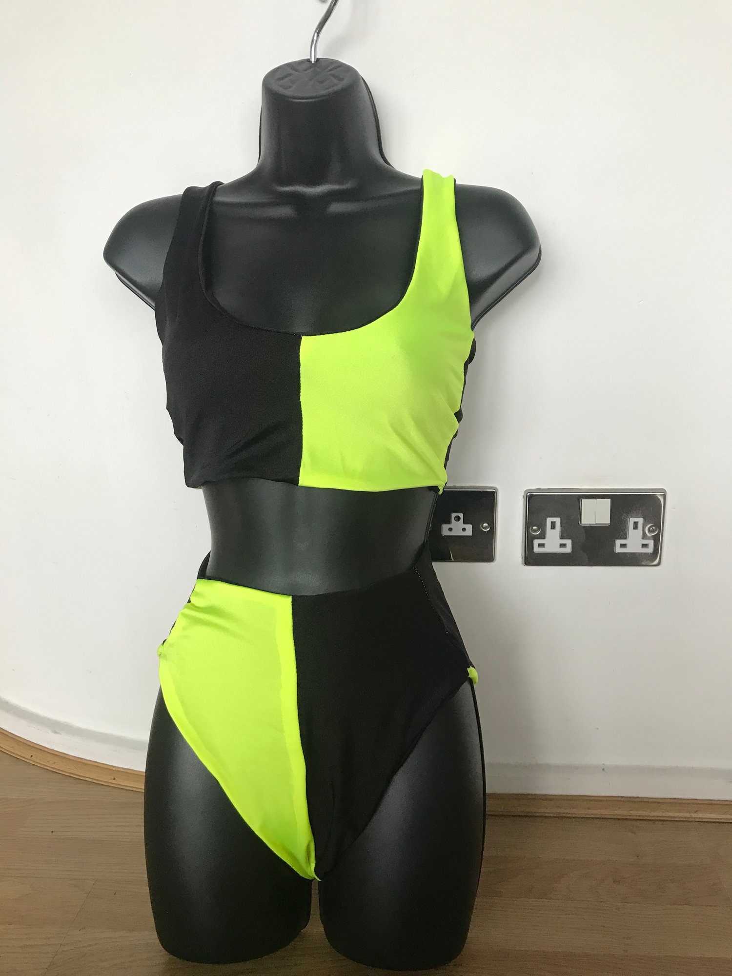 Image of Neon yellow and black bikini set