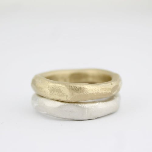 Image of THE MAXI ORGANIC RING IN GOLD
