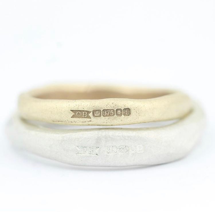 Image of THE MIDI ORGANIC RING IN GOLD