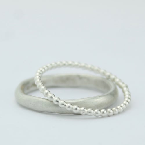 Image of THE MIDI ORGANIC RING IN SILVER