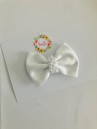 Image 2 of White satin pearl bow 