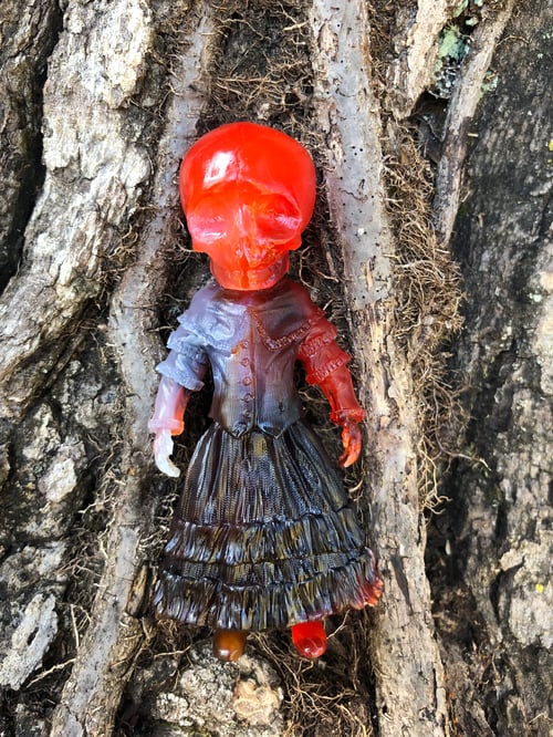 Image of Hallows Eve Skellene 5” Resin Figure