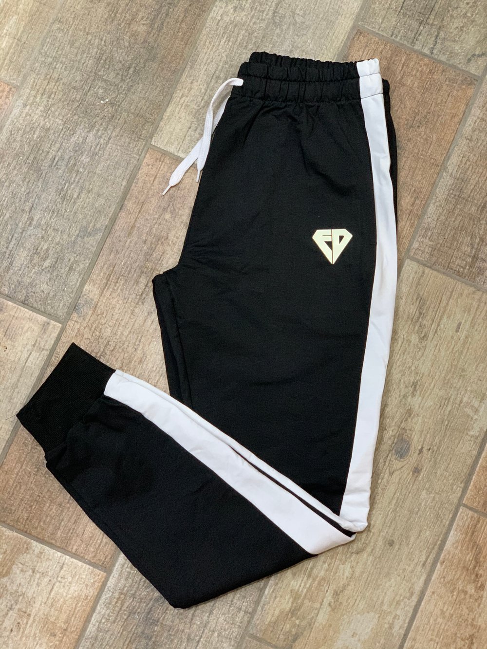 Image of Men's Black Diamond Stripe Joggers