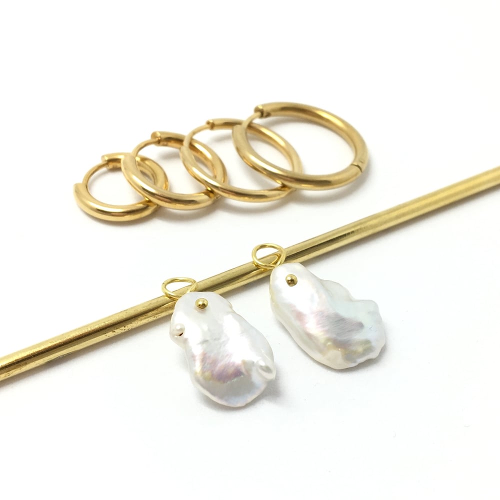 Image of Circle Basic Charm Keshi Perle