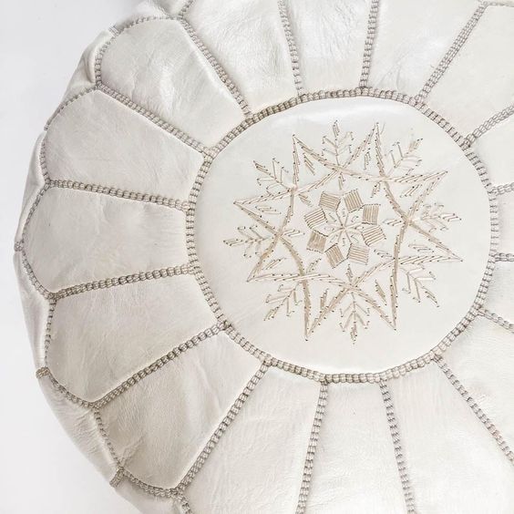 Image of WHITE LEATHER POUF - OTTOMAN