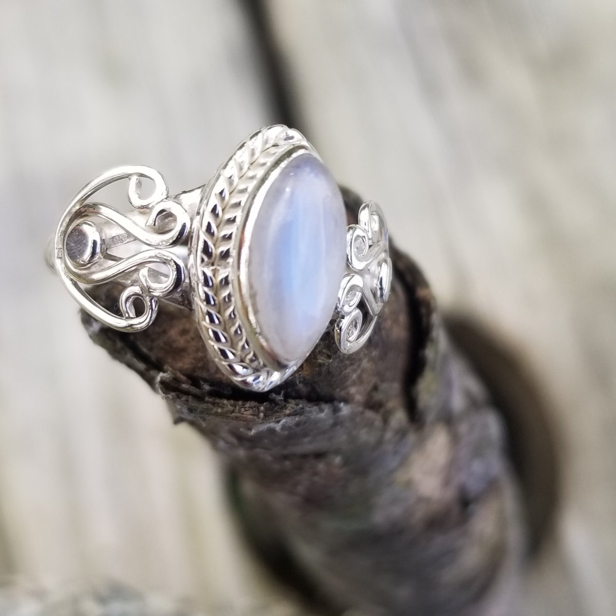 Image of Auria - Moonstone Ring in Sterling Silver 
