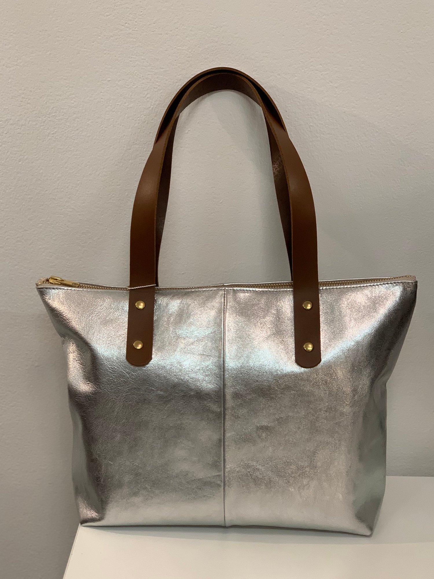 Image of Mini Tote Zip