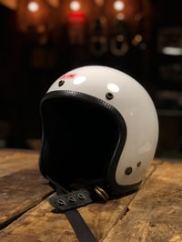 Image 2 of JK 400 Gloss White & Brass