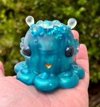 Image 4 of Bubbles the Dumbo Octopus - Frosty Pink Glitter