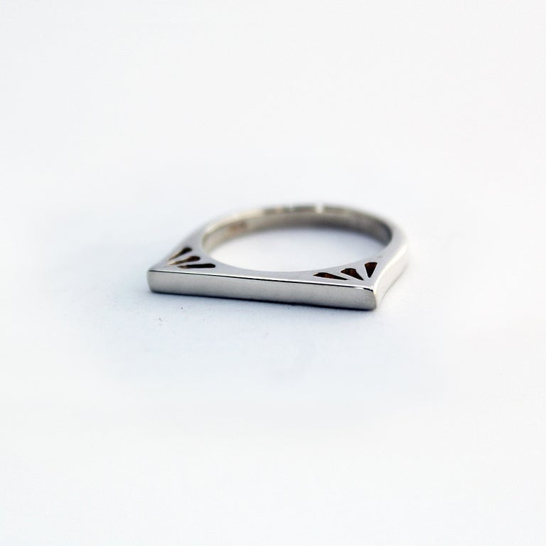 Image of Mini Mim Ring