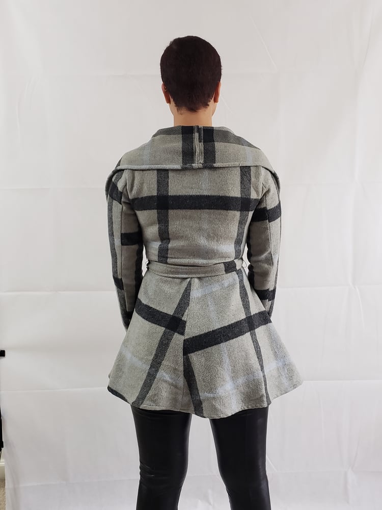 Image of Keep Me Warm Plaid Sweater (Gray)