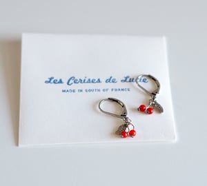 Image of Les Cerises - Boucles Cerises Micro courtes Feuilles - Plaqué Argent (-20%)