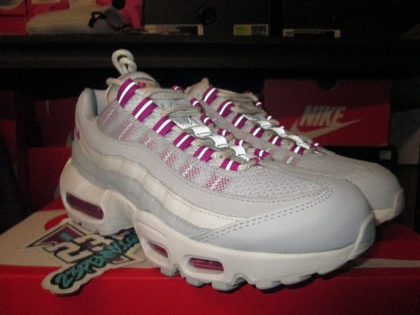 Air Max 95 "Football Grey" WMNS - areaGS - KIDS SIZE ONLY