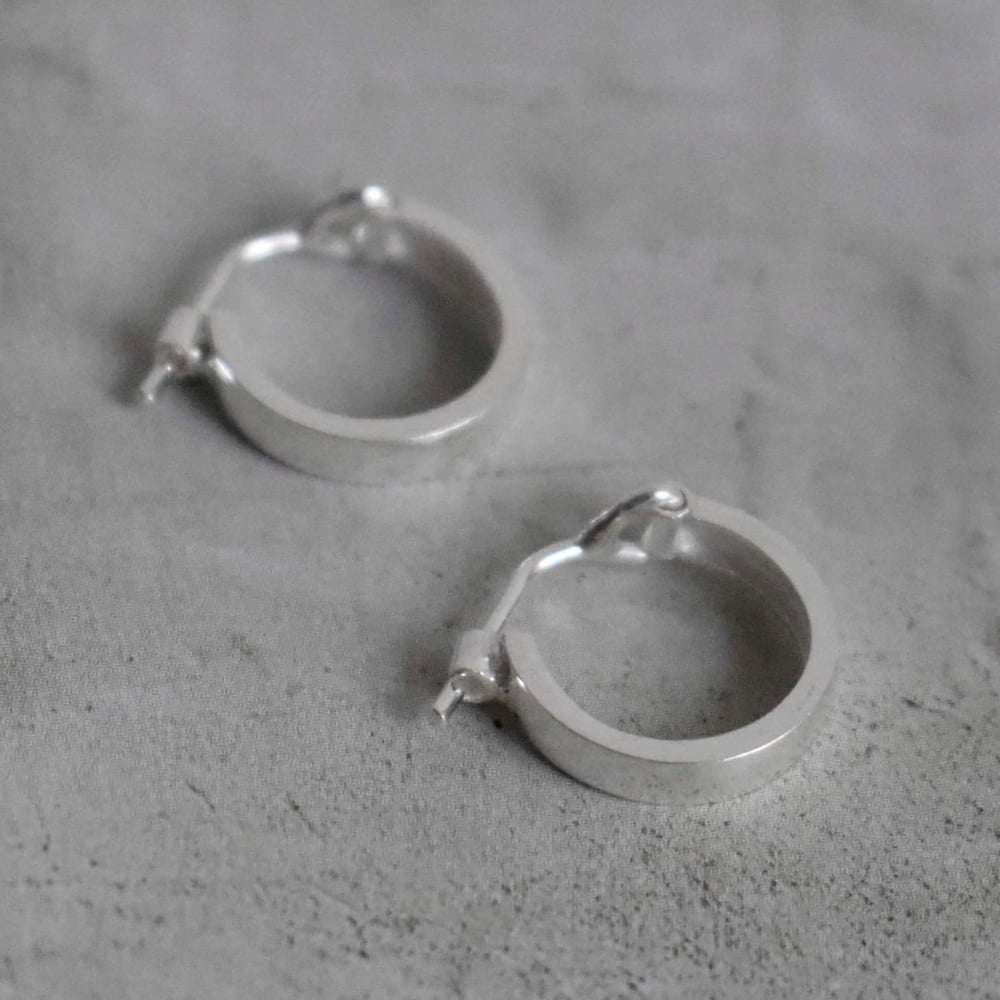 Image of Classic silver hoop earrings