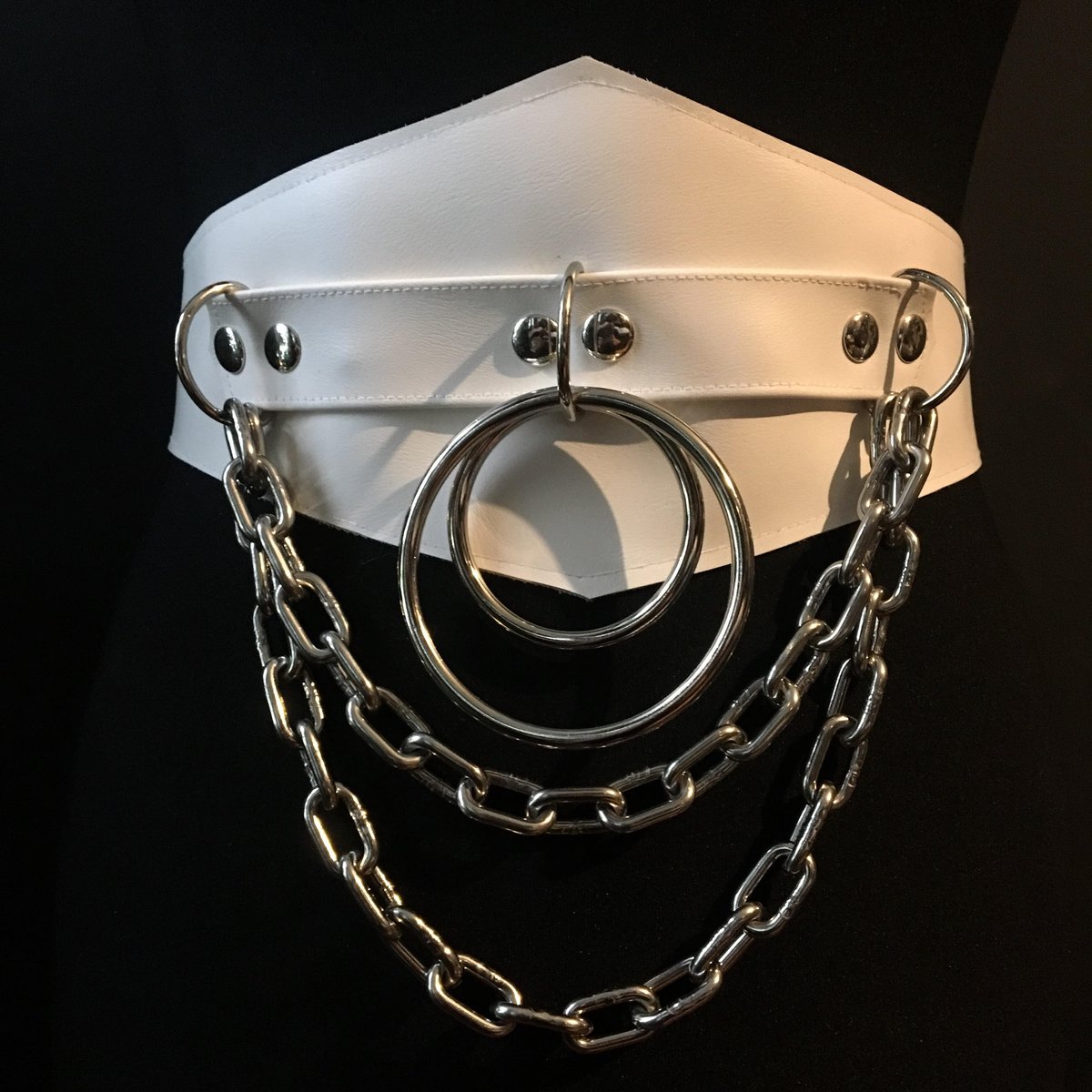 Double ring double chain cincher white vegan leather