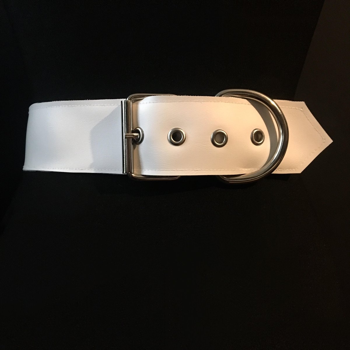 Double ring double chain cincher white vegan leather