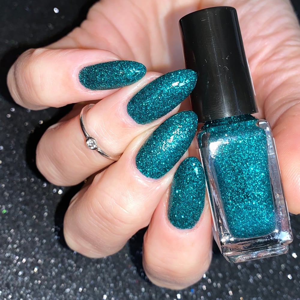 For Your Nails Only | Holly - 40% OFF