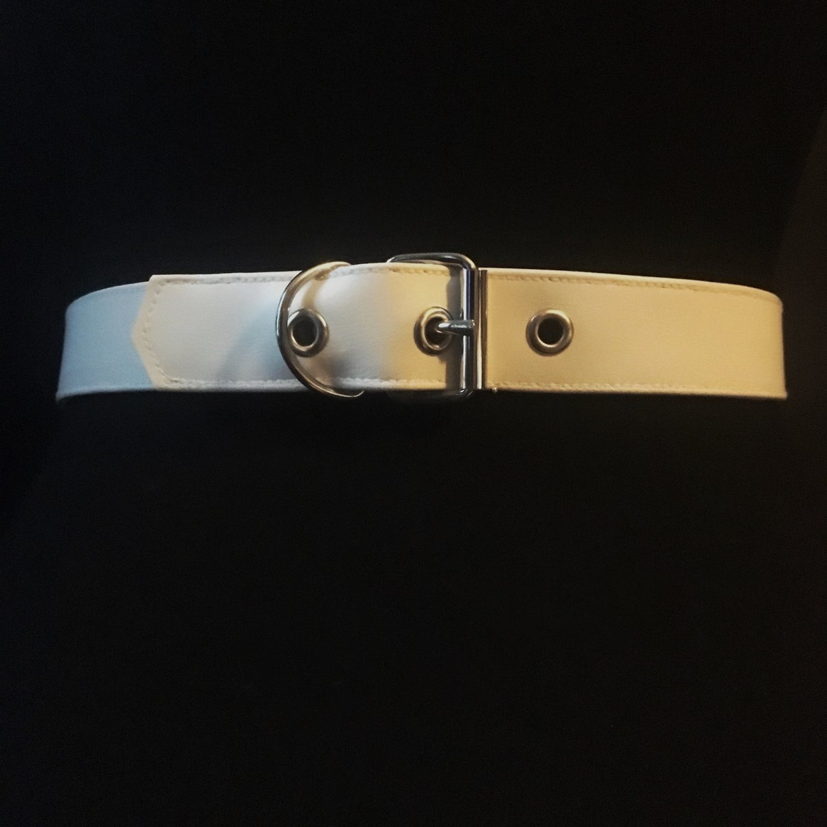 Gotte belt white vegan leather