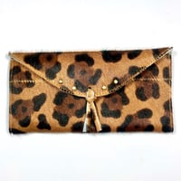 Image 1 of Sunglasses case in leopard fur with tassel  