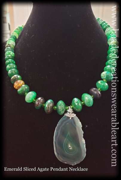 Image of Emerald Sliced Agate Pendant Necklace