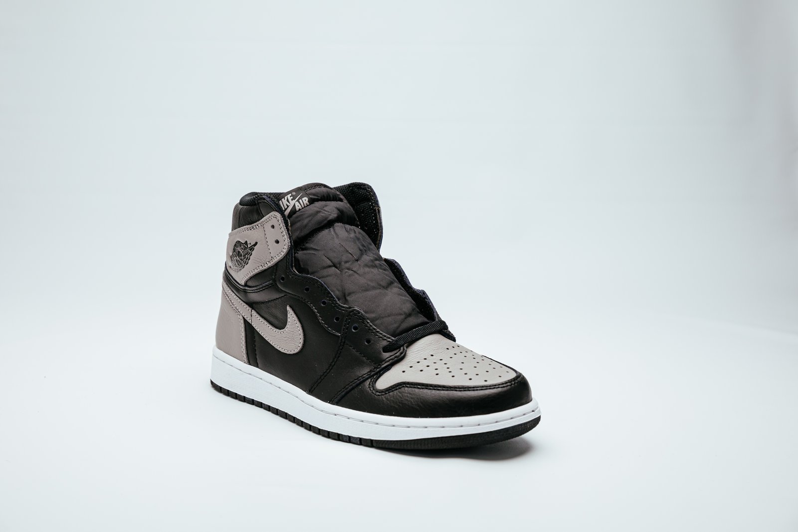 NIKE - jordan 1 retro high OG BG shadow 24.5の+spbgp44.ru