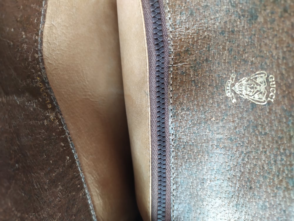 Image of Vintage Gucci brown GG monogram Supreme shoulder bag