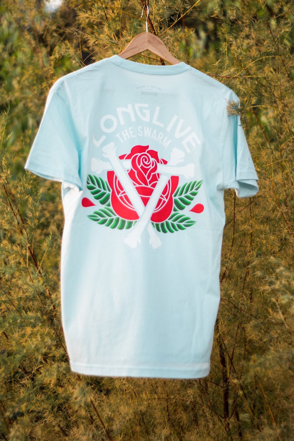 ROSE & BONES TEE (LIGHT BLUE)