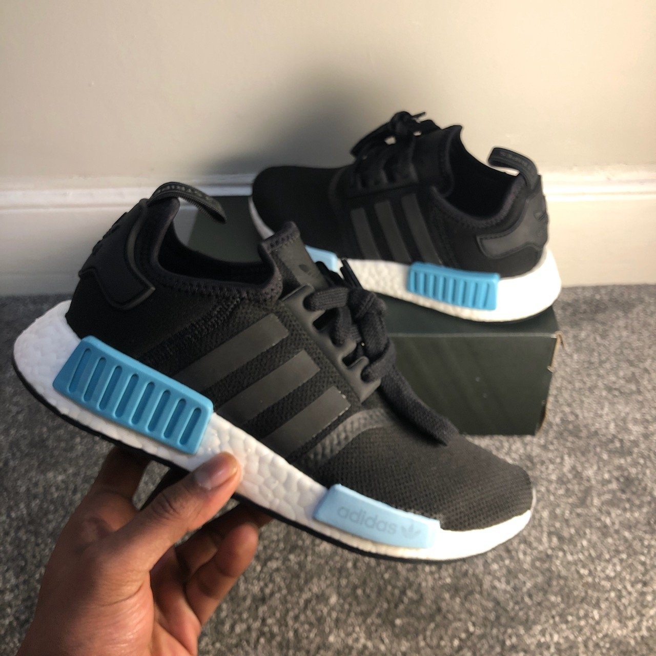 Adidas NMD R1 Ice Blue | famprice.co.uk