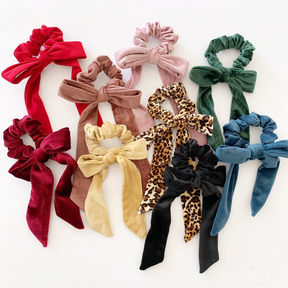 Image of Velvet scrunchie bows 