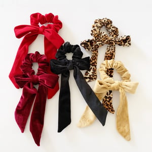 Image of Velvet scrunchie bows 