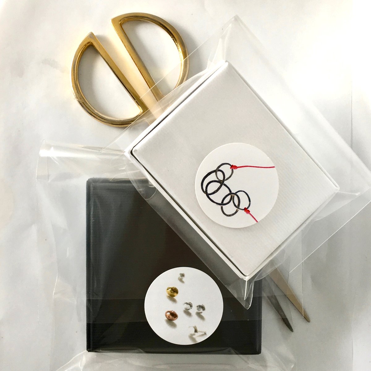 Image of Kisses earrings