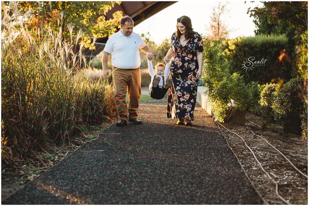 Image of Outdoor Family Mini Sessions - SOLD OUT